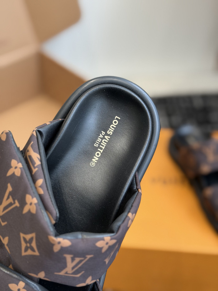 L&V sandal 91
