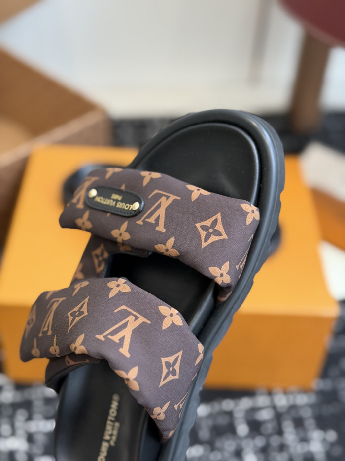 L&V sandal 91