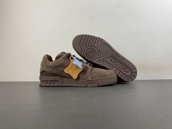 LV snekaers 282