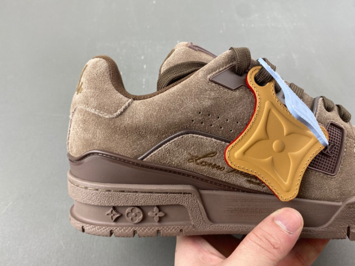 LV snekaers 282