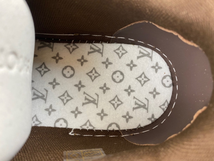 LV snekaers 282