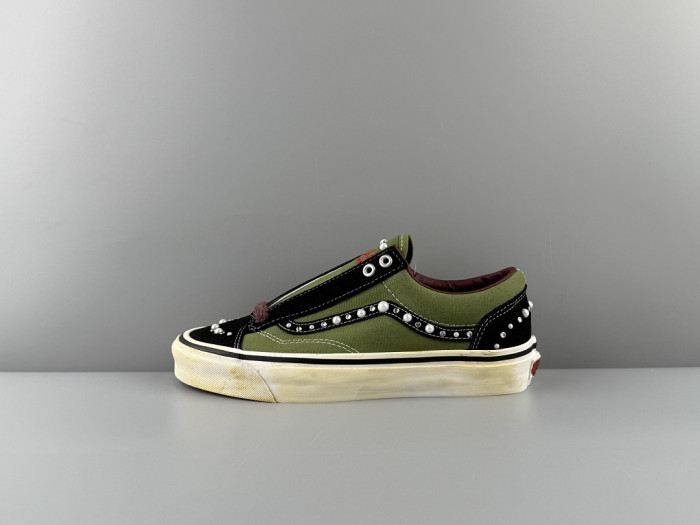 VANS-13