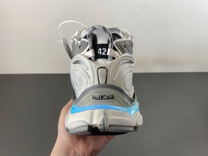 SNEAKER RUNNER 52
