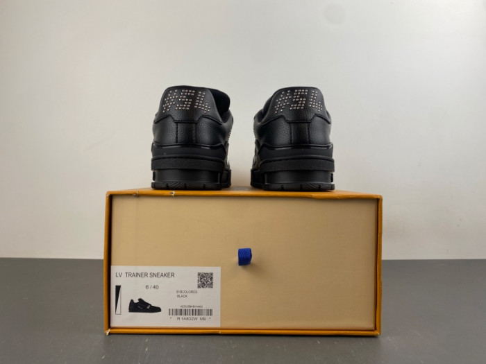 LV snekaers 287