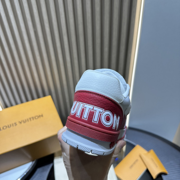 LV snekaers 135
