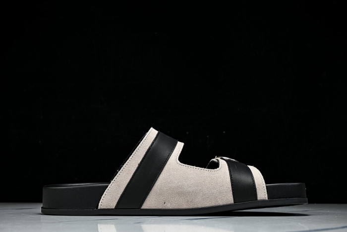D10r SANDAL 15