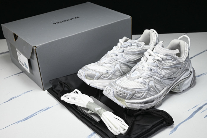 SNEAKER RUNNER 51
