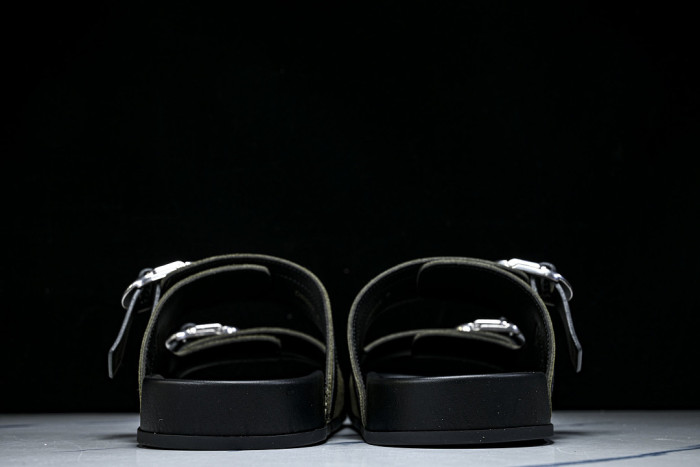 D10r SANDAL 16