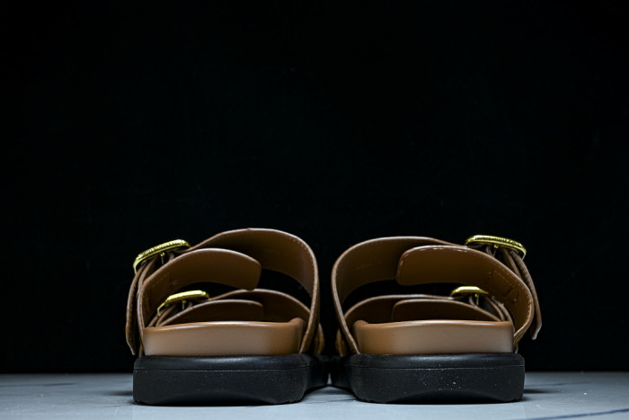 L&V sandal 102