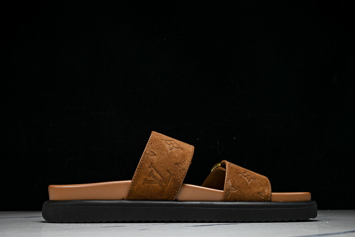 L&V sandal 102