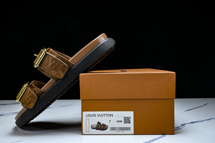 L&V sandal 102