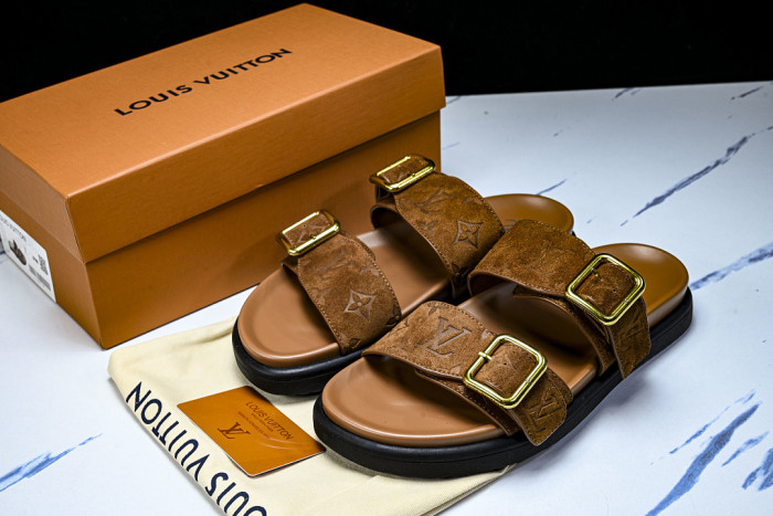 L&V sandal 102