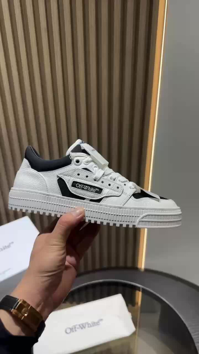OFF-WHITE OW-76