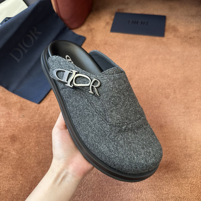 D10r SANDAL 20