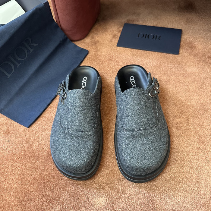 D10r SANDAL 20