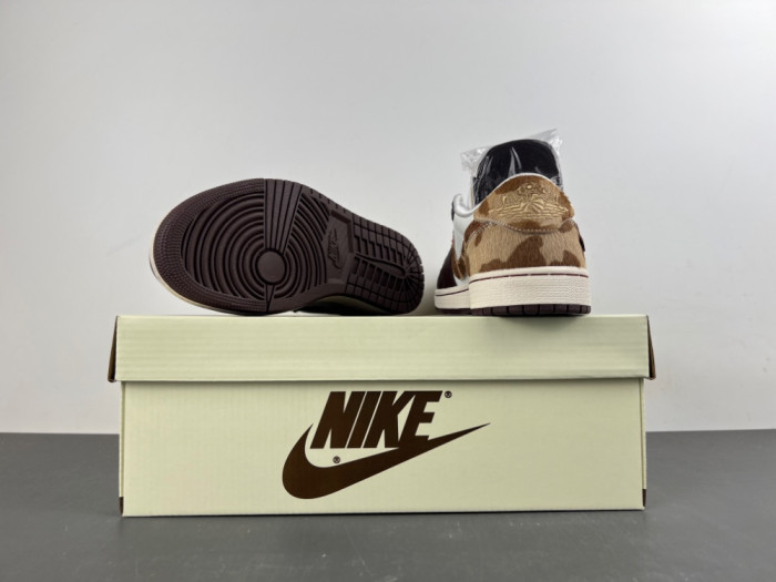 Travis Scott x Jordan Air Jordan 1 Low -IQ5321-121