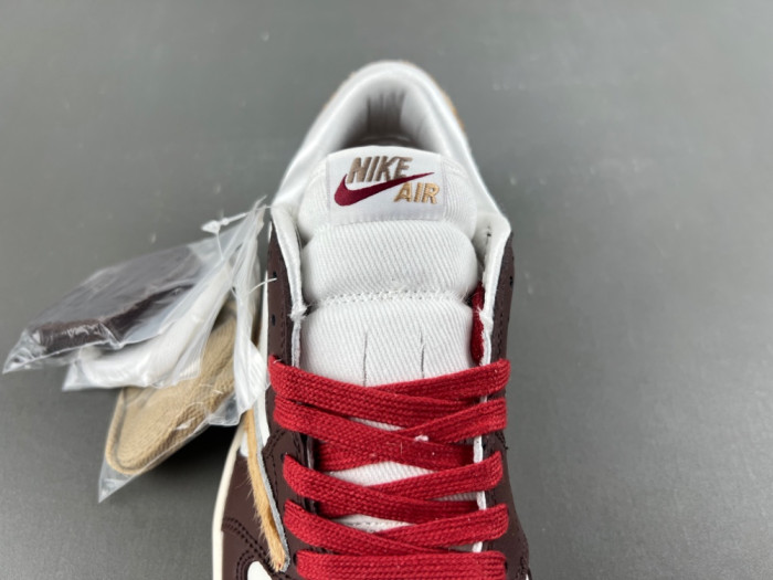 Travis Scott x Jordan Air Jordan 1 Low -IQ5321-121