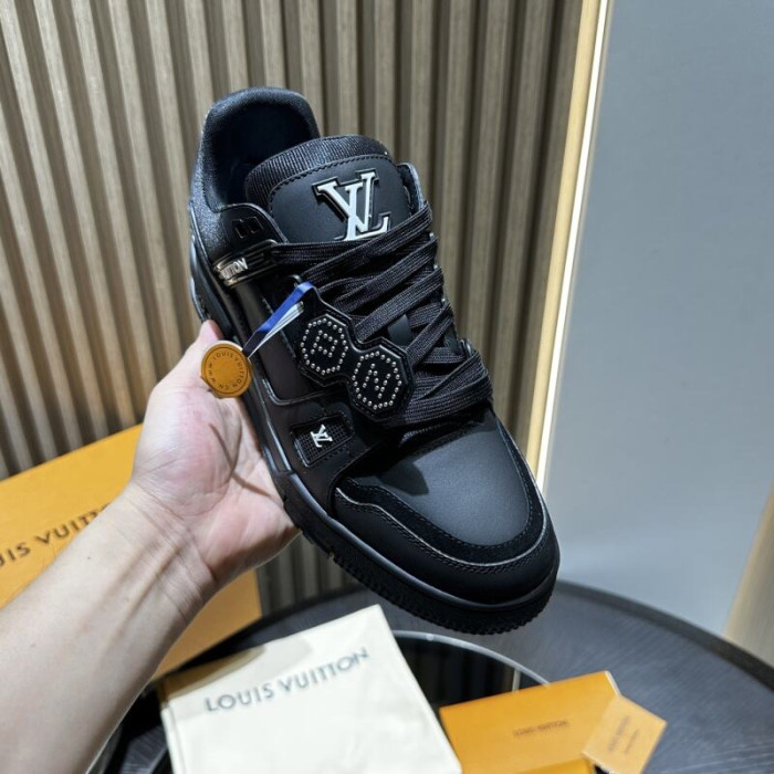 LV snekaers 212