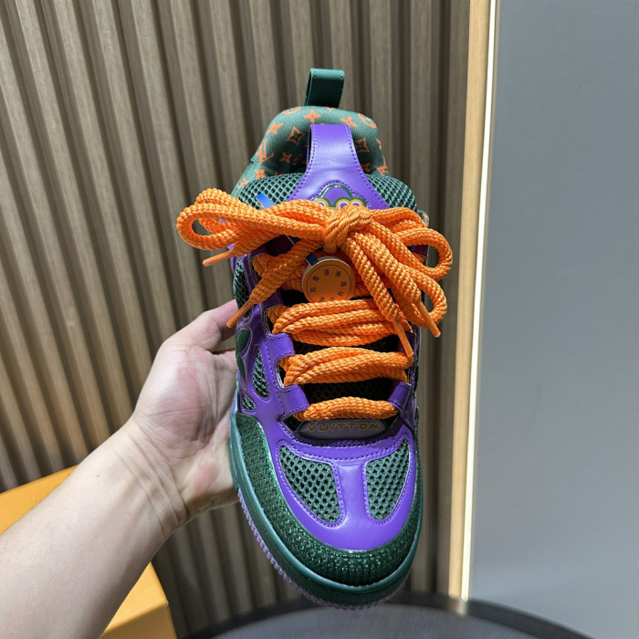 LV snekaers 252