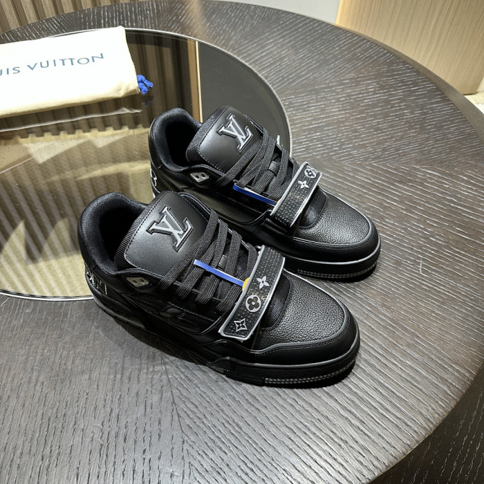 LV snekaers 263