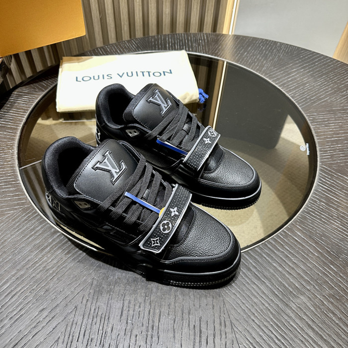 LV snekaers 263