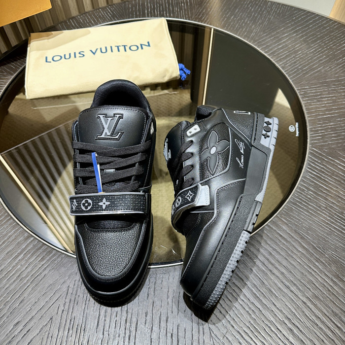 LV snekaers 263