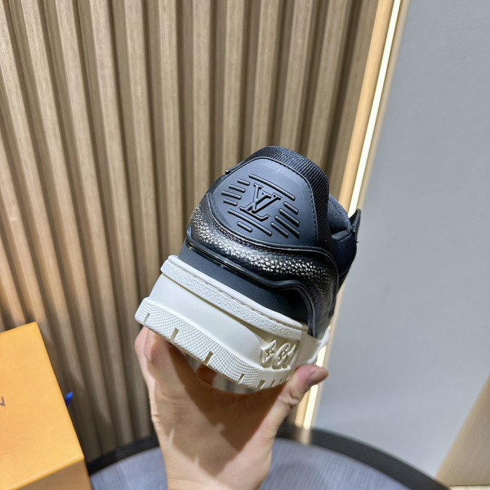 LV snekaers 268