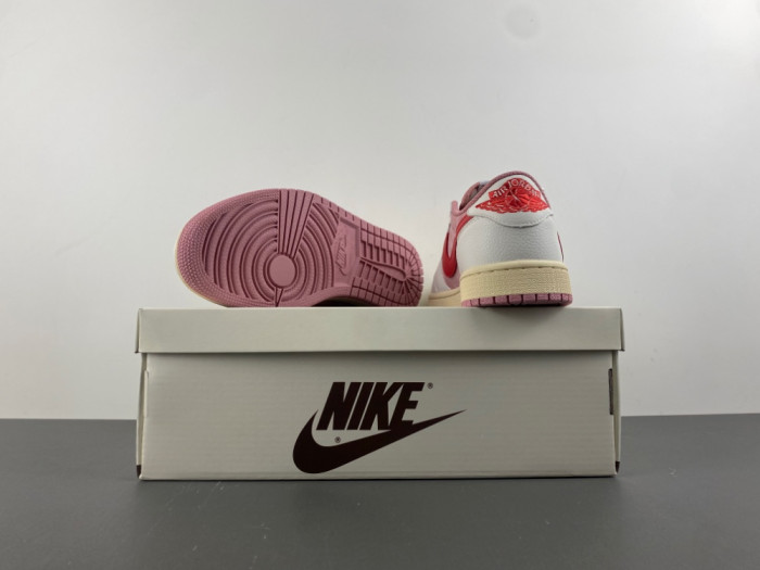 Travis Scott x Air Jordan 1 Low OG-DM7866-100