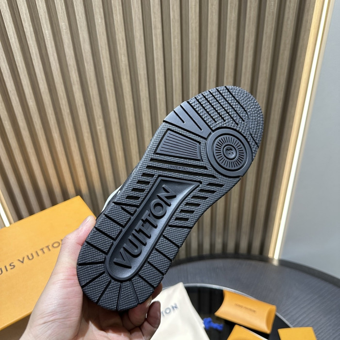 LV snekaers 271