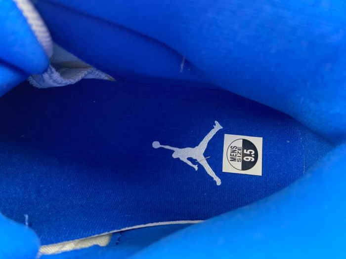 Air Jordan 11 -IO8959-133