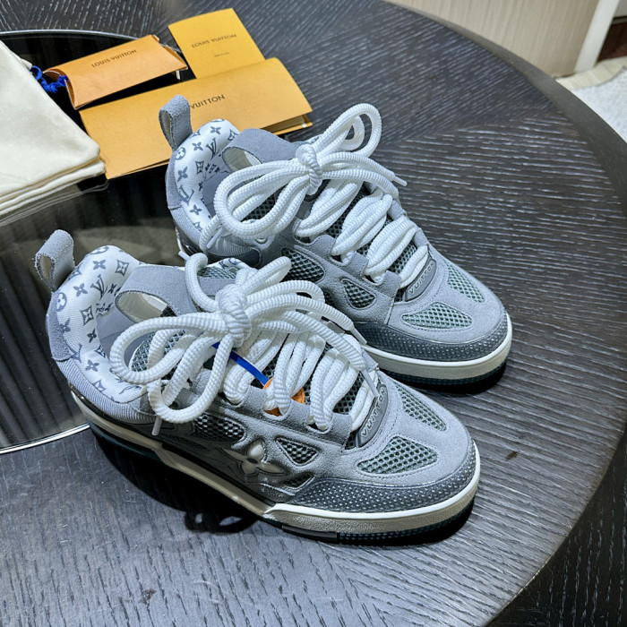 LV snekaers 249