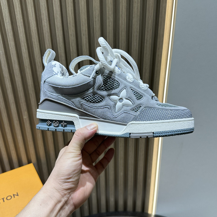 LV snekaers 249