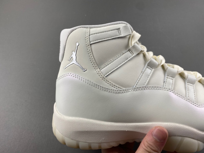 Air Jordan 11 “Pearl” -AR0715-110