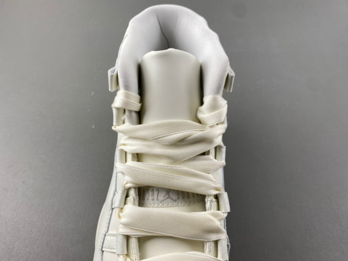 Air Jordan 11 “Pearl” -AR0715-110