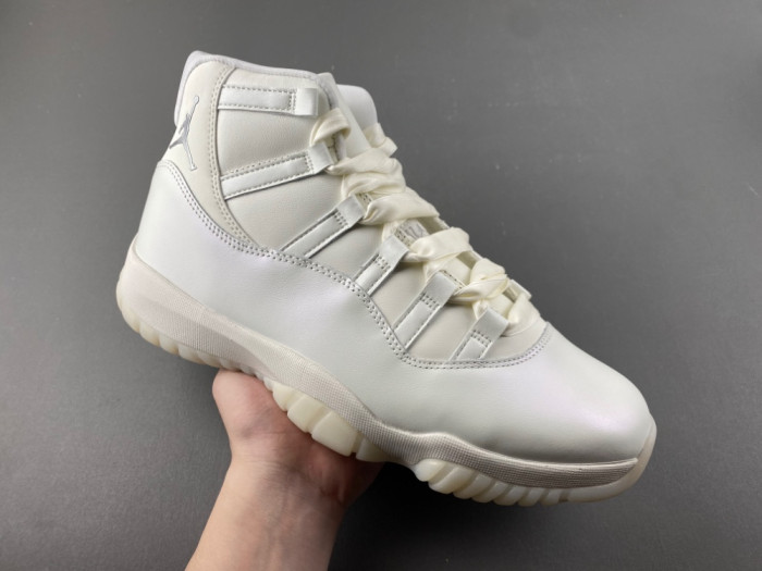 Air Jordan 11 “Pearl” -AR0715-110