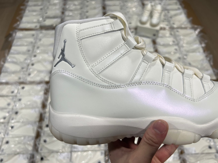 Air Jordan 11 “Pearl” -AR0715-110