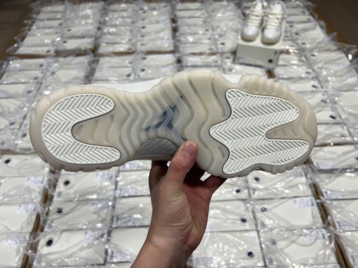 Air Jordan 11 “Pearl” -AR0715-110