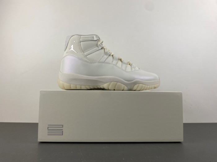 Air Jordan 11 “Pearl” -AR0715-110