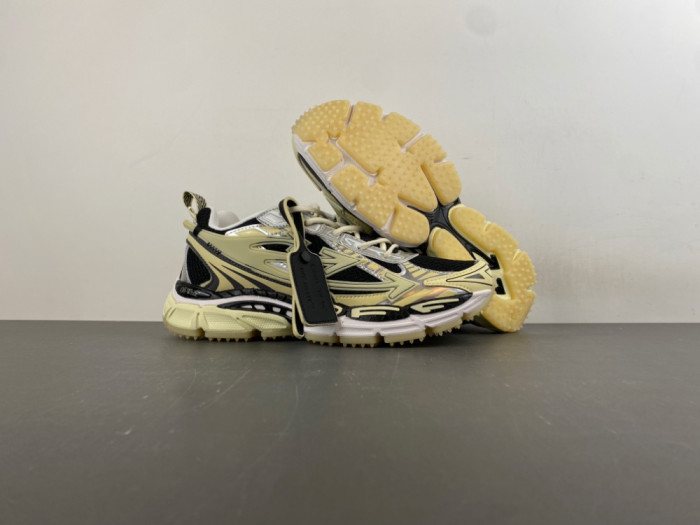 OFF-WHITE -82
