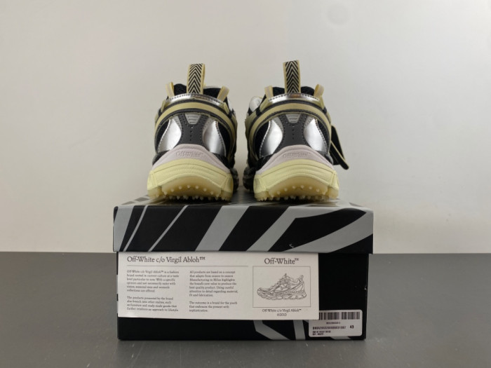 OFF-WHITE -82