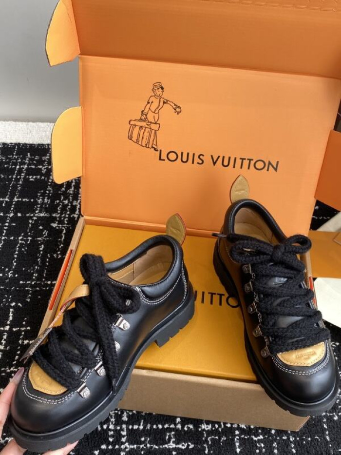 LV snekaers 225