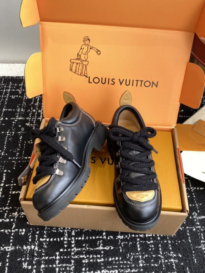 LV snekaers 225