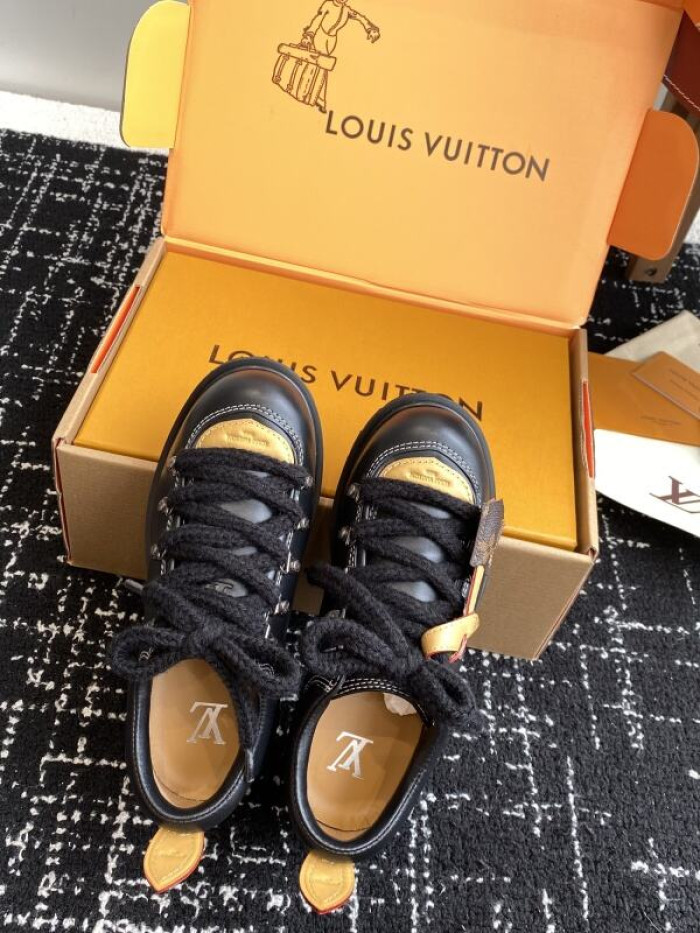 LV snekaers 225