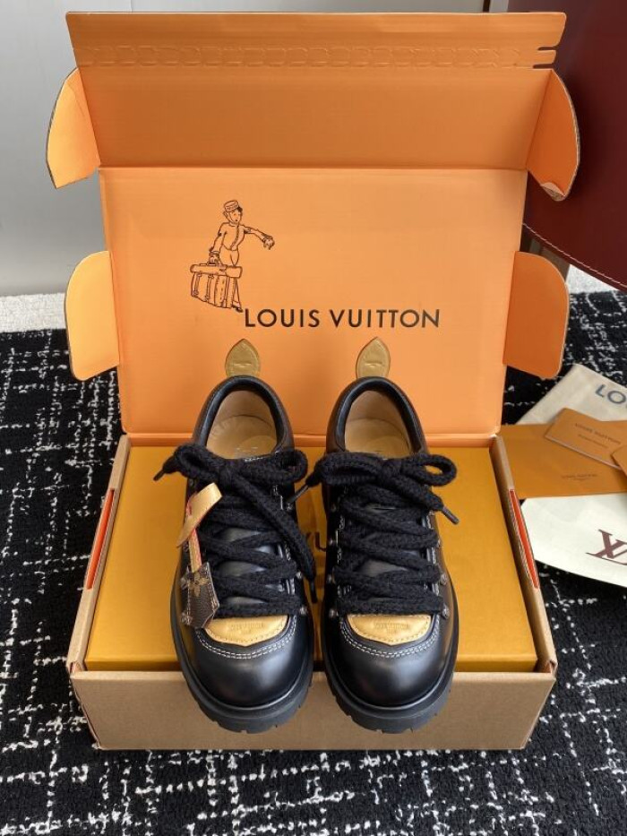 LV snekaers 225