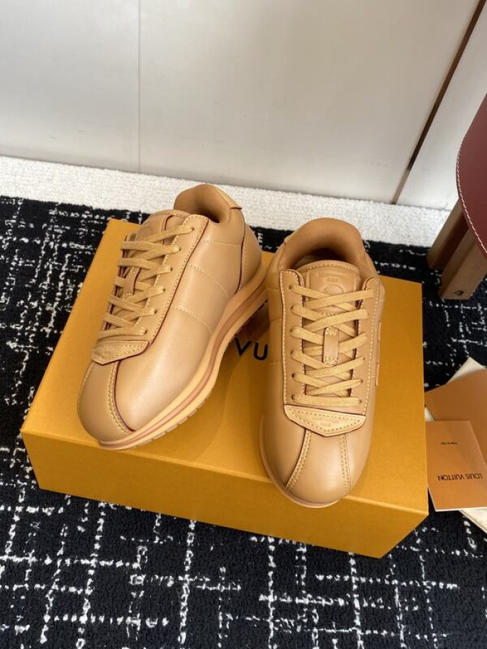 LV snekaers 217