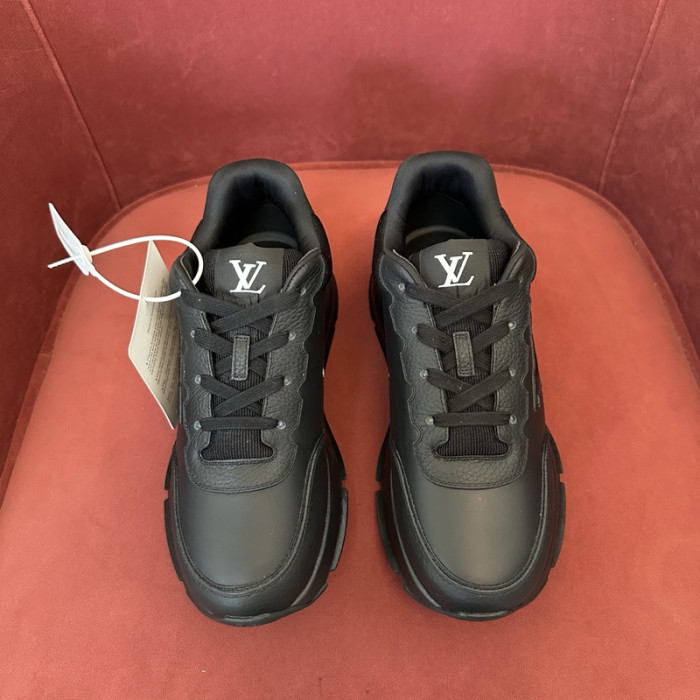 LV snekaers 138