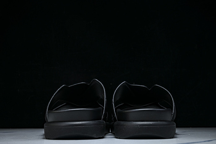 L&V sandal 100