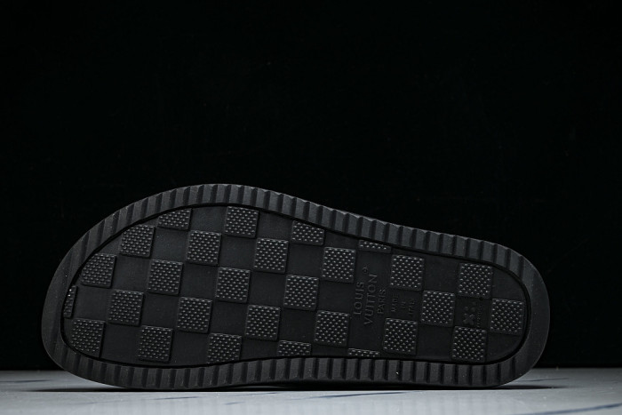L&V sandal 100