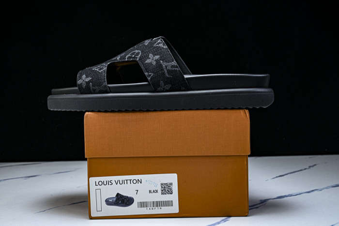 L&V sandal 100