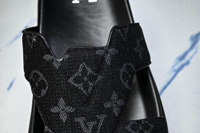 L&V sandal 100